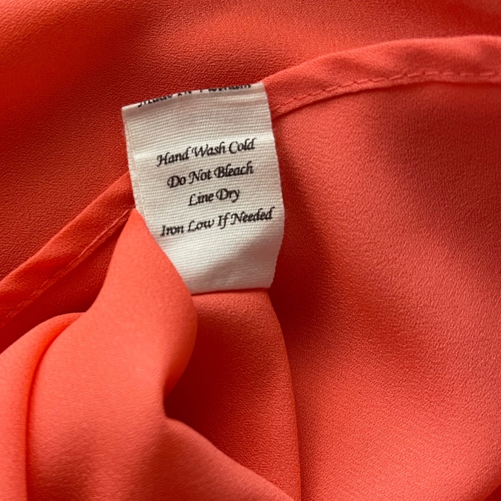 Mine Neon Coral Pin Tuck 3/4 Sleeve blouse Size S - Picture 5 of 5